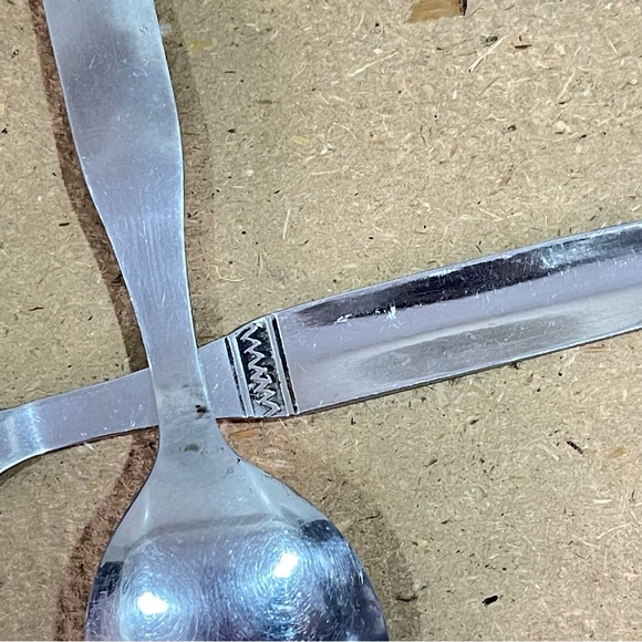 🔵Combo of 8 stainless steel Tea spoons & serving spoons. - Picture 9 of 11